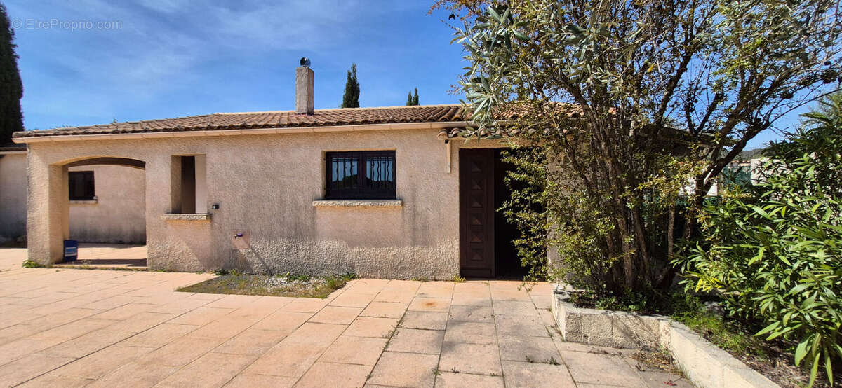 Maison à LES MATELLES
