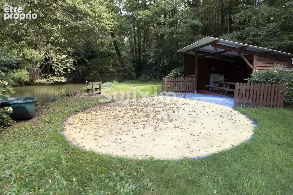 Chalet de loisir sur un très beau terrain de 14 hectares avec 2 étangs - photo 9