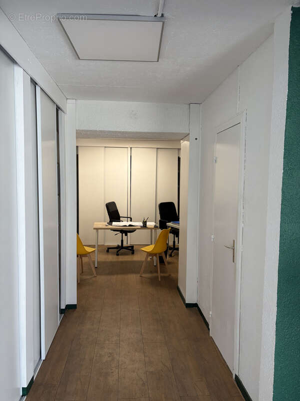 Commerce à MARSEILLE-3E