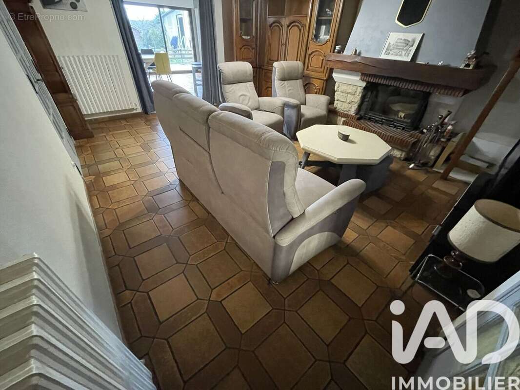 Photo 8 - Maison à SAINT-ELOY-LES-MINES