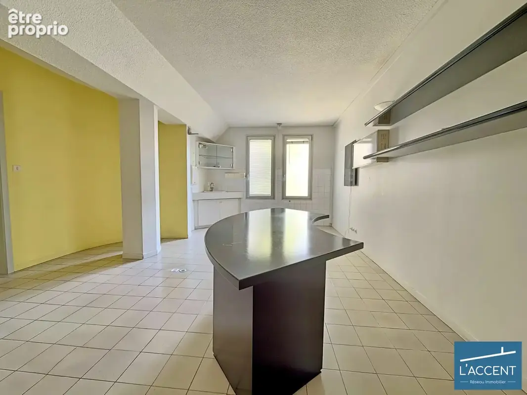 Commerce 105 m² à vendre à Vauvert (30600) - photo 3