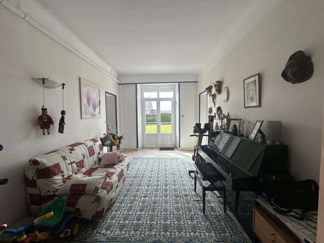 Maison à SAINT-SEVER-CALVADOS