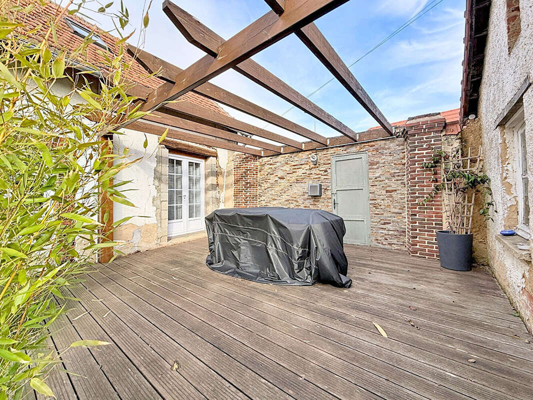 Maison à FRESNAY-LE-GILMERT