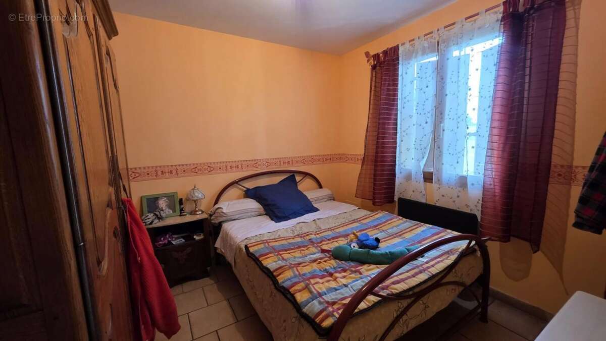 Maison à MILLY-SUR-THERAIN