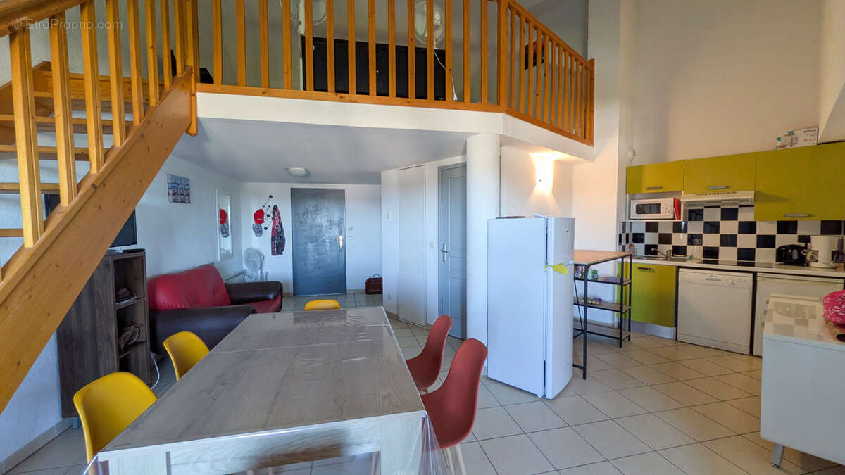 Appartement à SIGNES
