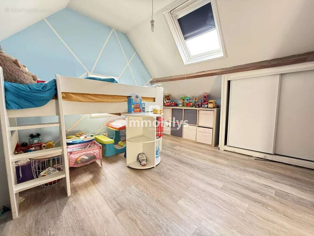 Maison à AUBERCHICOURT