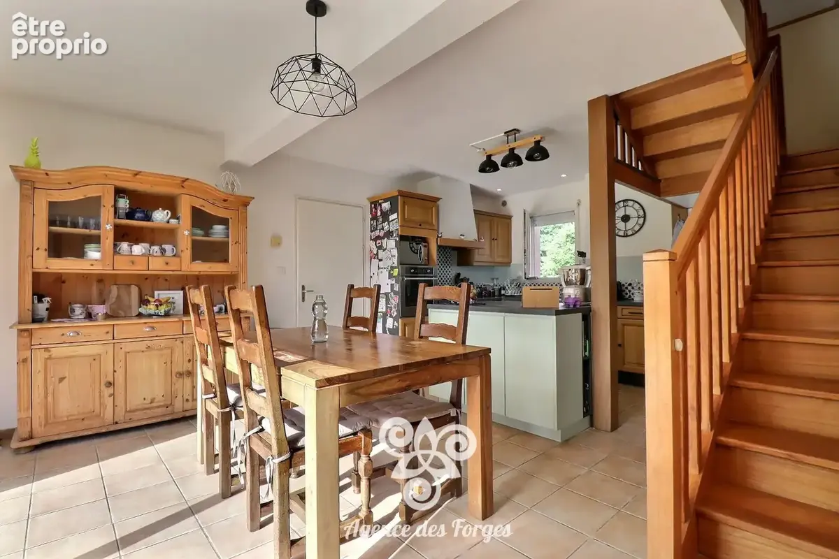 Maison ancienne   , 4 chambres, bureau,   garage double et vaste jardin - photo 8