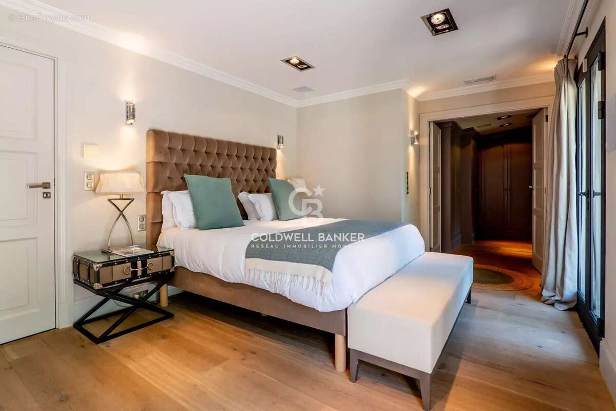 Maison à MOUGINS