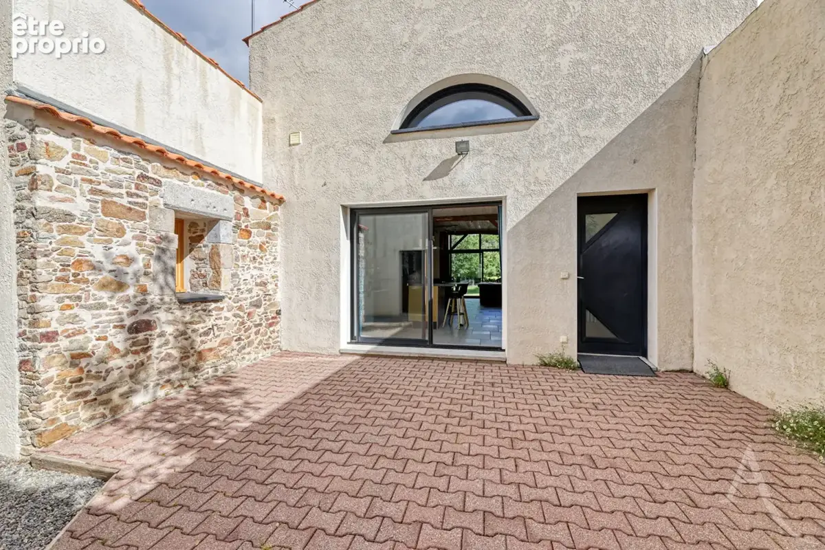 Maison Saint-Étienne Du Bois 5 pièce(s) 160 m2 - photo 4