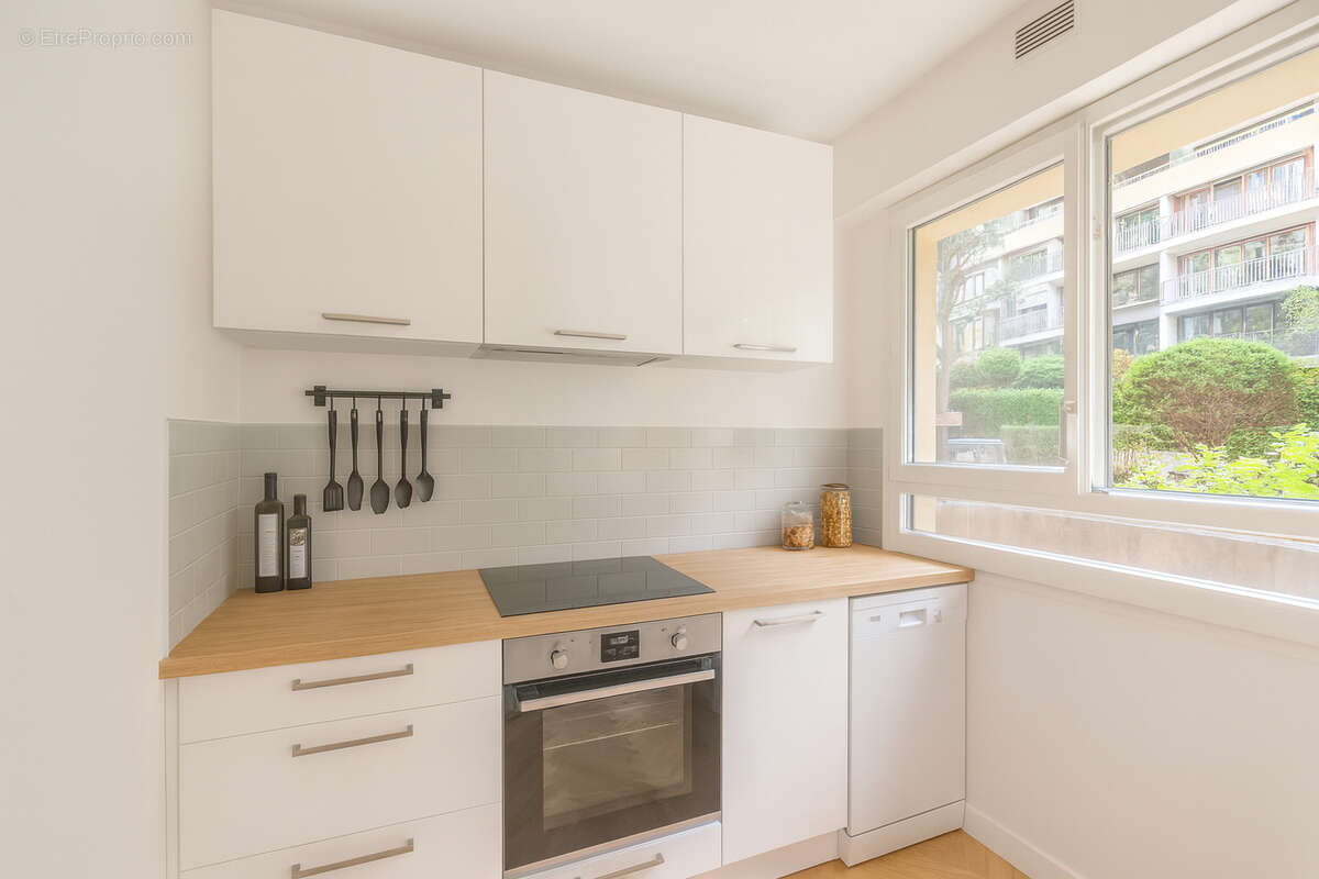 Appartement à PARIS-15E