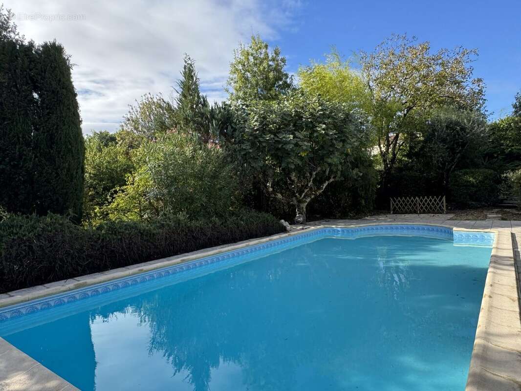 Maison à VALENCE-SUR-BAISE