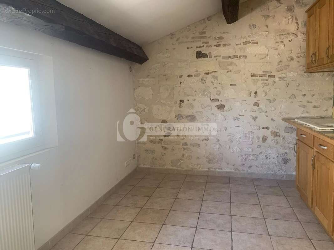 Appartement lumineux de 84 m² à Arles avec terrasse - photo 5