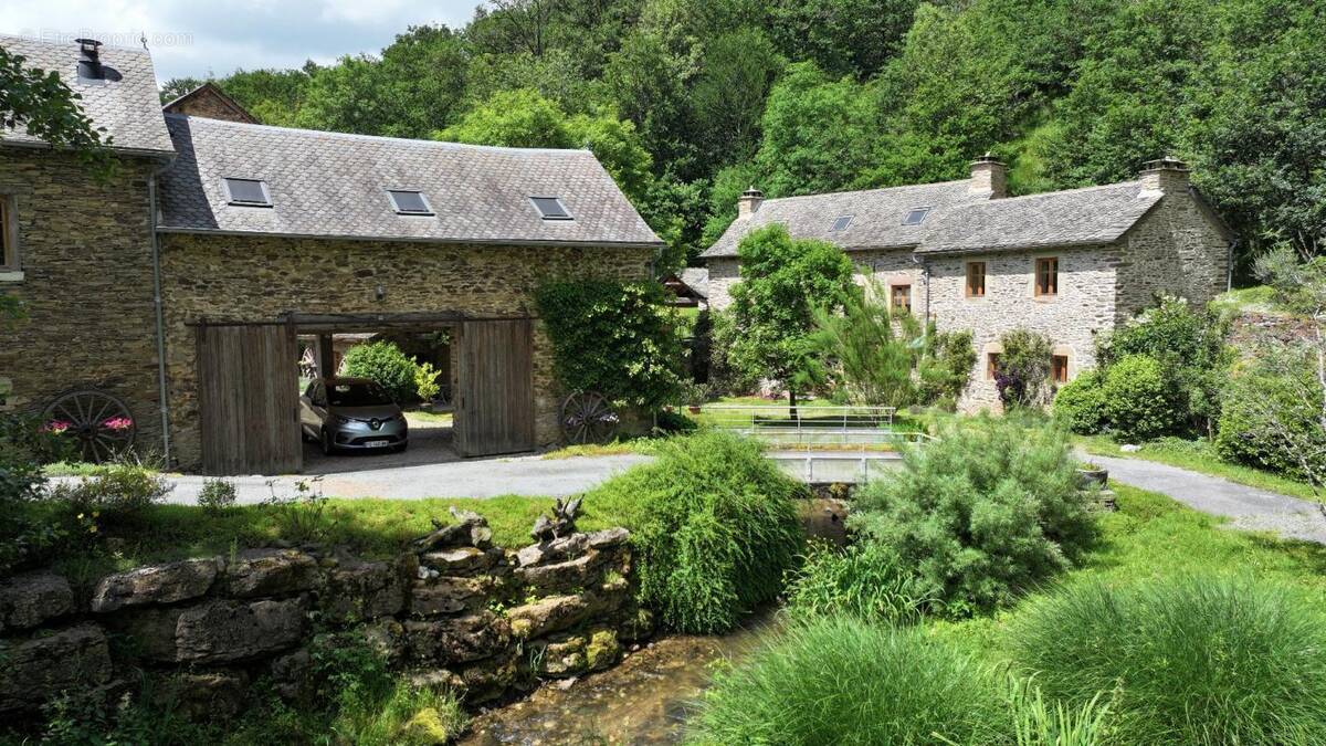 Maison à SALMIECH