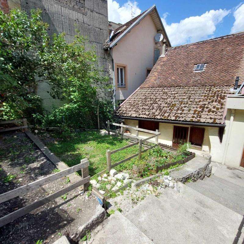 Appartement à SAINT-LAURENT-DU-PONT