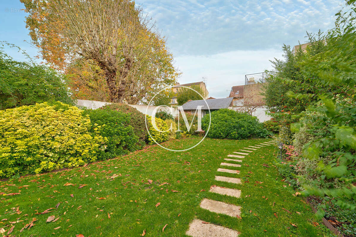 Appartement à VERSAILLES