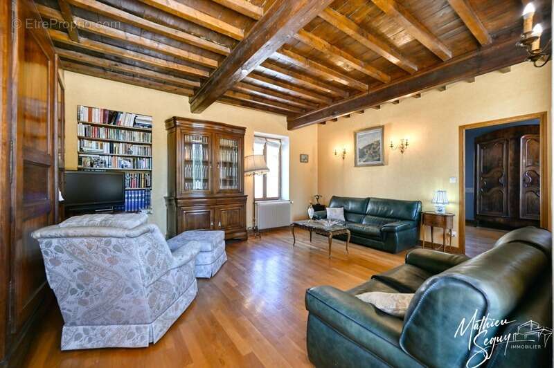 Maison à THURINS