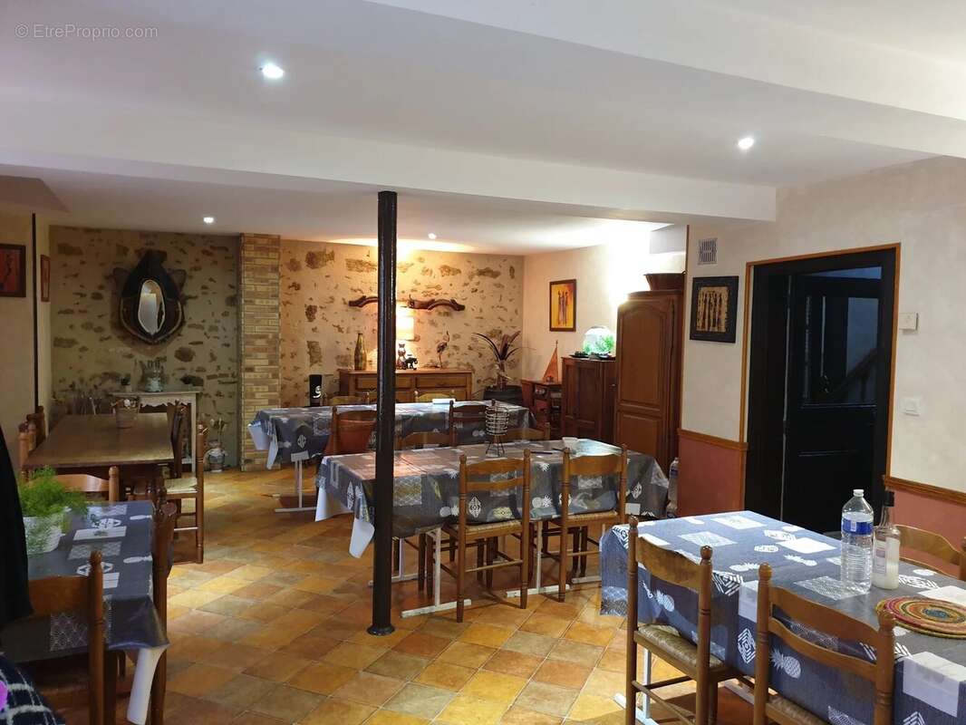 Restaurant avec deux appartements - photo 5