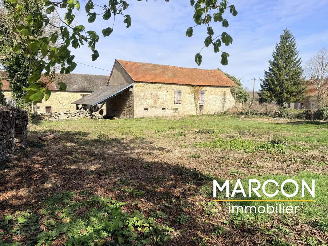 Maison à SAINTE-FEYRE