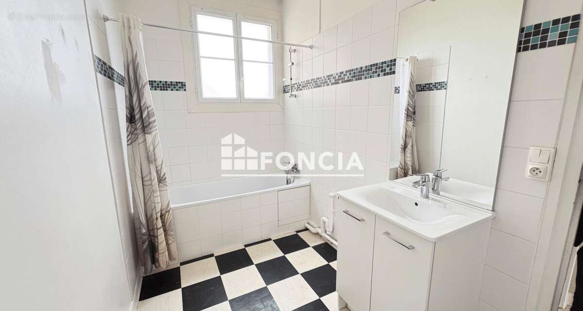 Appartement à MANTES-LA-JOLIE