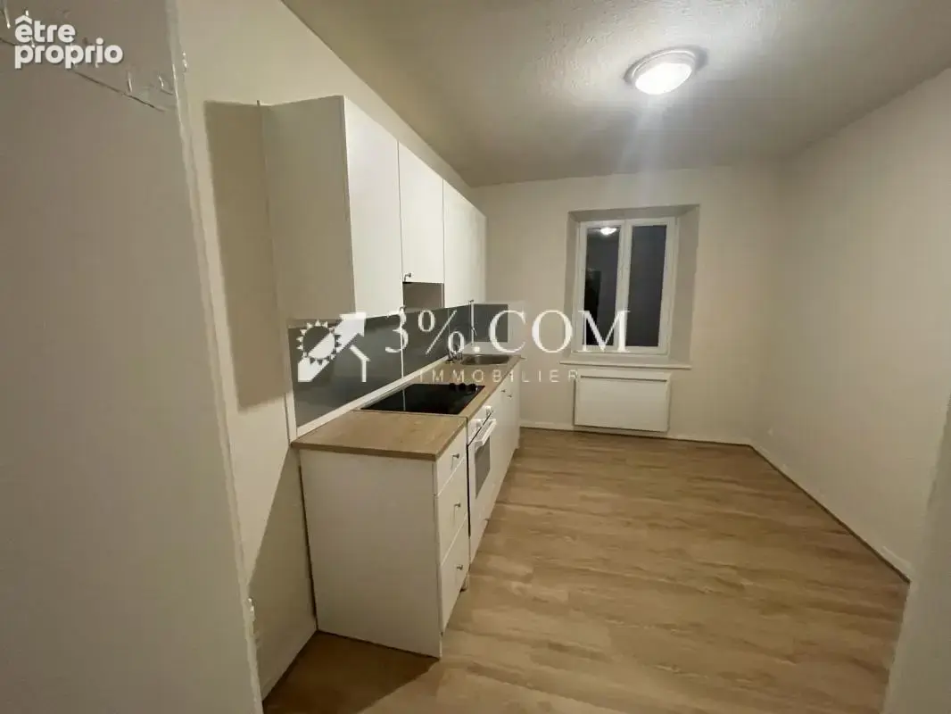 IMMEUBLE DE RAPPORT  Commerces et 8 appartements - photo 5