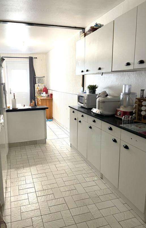 La Rochelle, immeuble de 193 m2 - photo 4