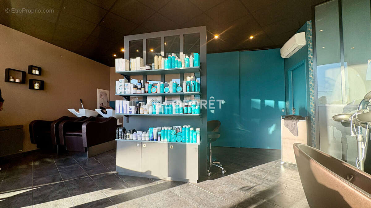 Commerce à CASTELNAU-LE-LEZ