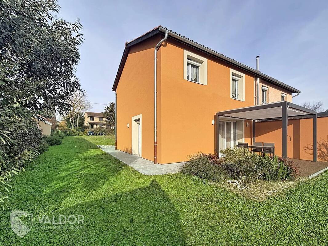 Maison à MONTMERLE-SUR-SAONE