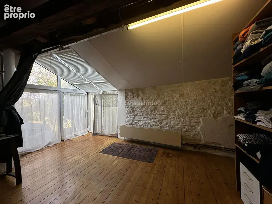 Maison de caractère avec jardin clos et garage - photo 8