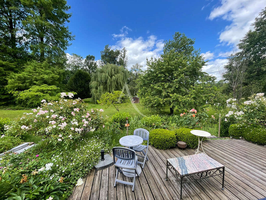 Maison  7 pièce(s) dans un cadre idyllique - photo 4