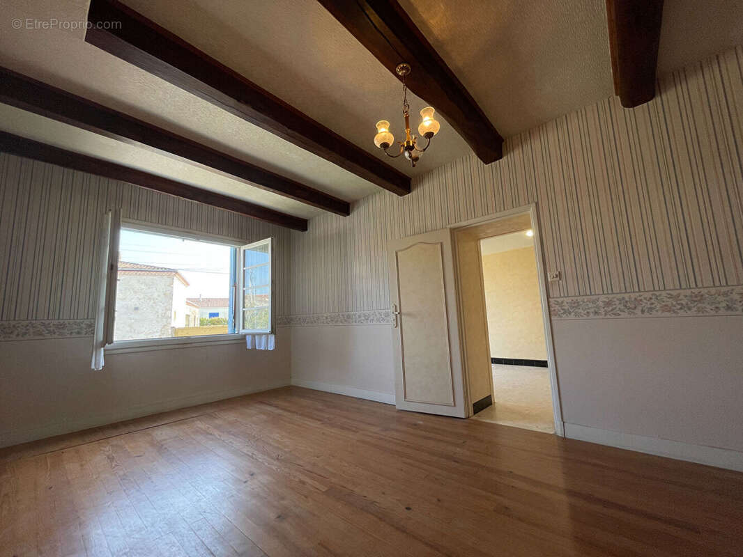 Appartement à BREUILLET