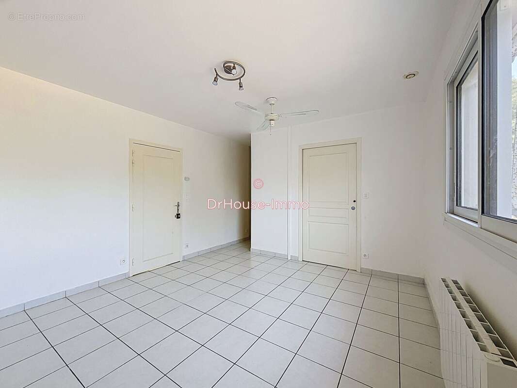 Maison 86 m² à Bergerac  - photo 6