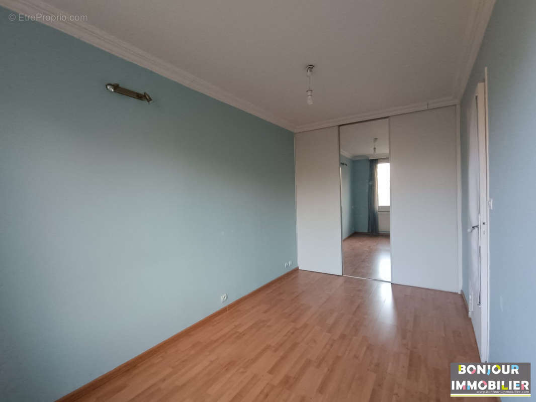 Appartement à FONTAINE