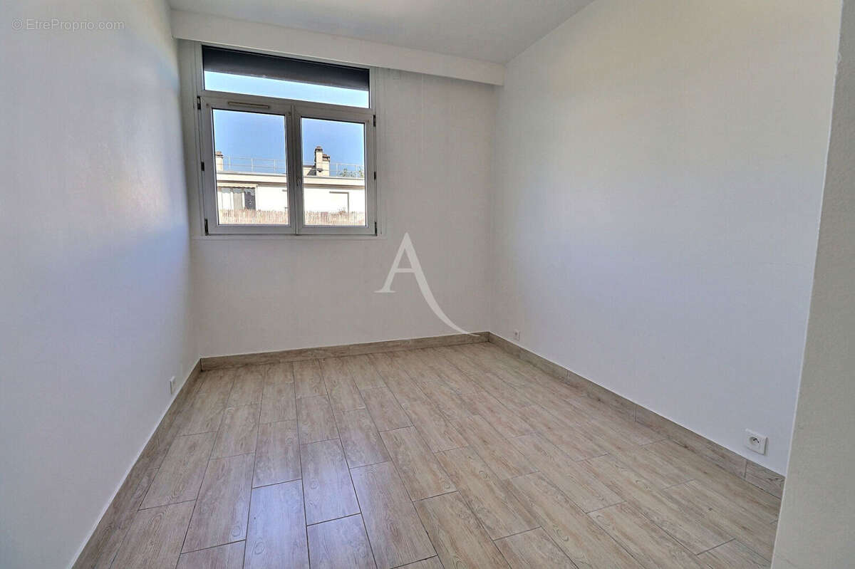 Appartement à MAISONS-LAFFITTE
