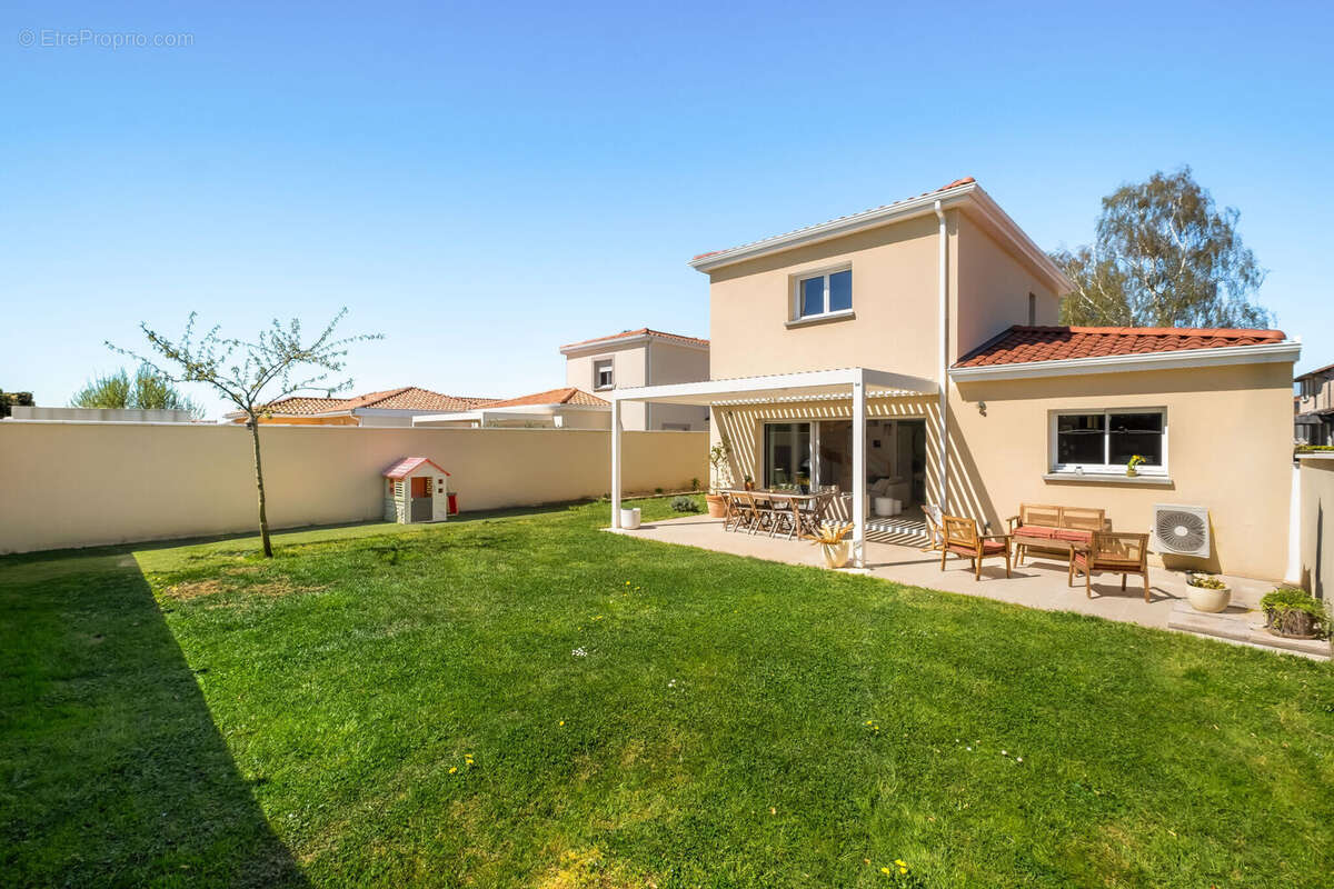 Photo 9 - Maison à SERPAIZE