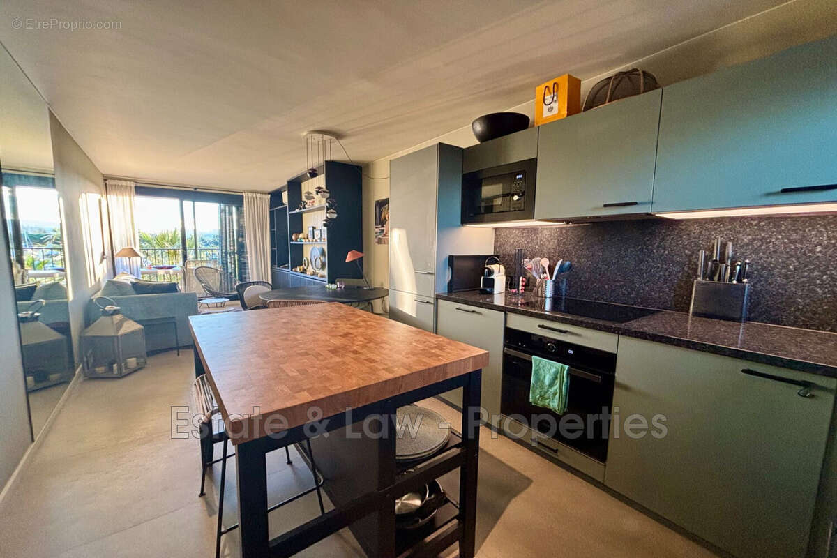 Appartement à COGOLIN