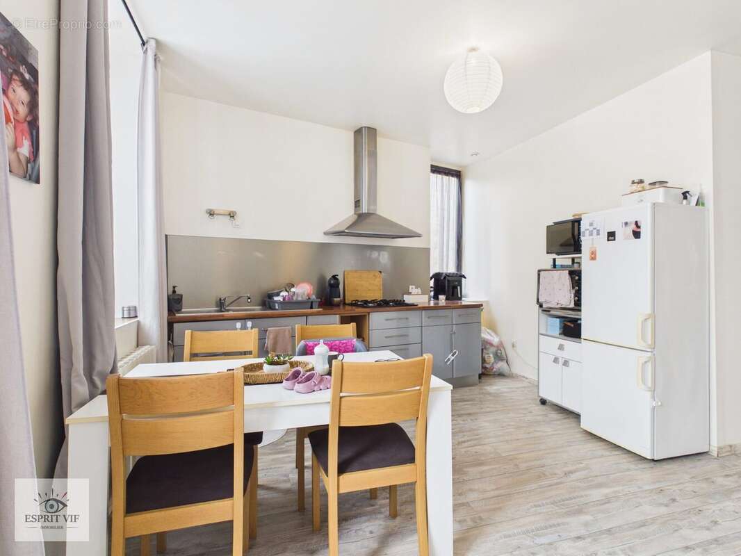 Appartement à VIC-SUR-SEILLE
