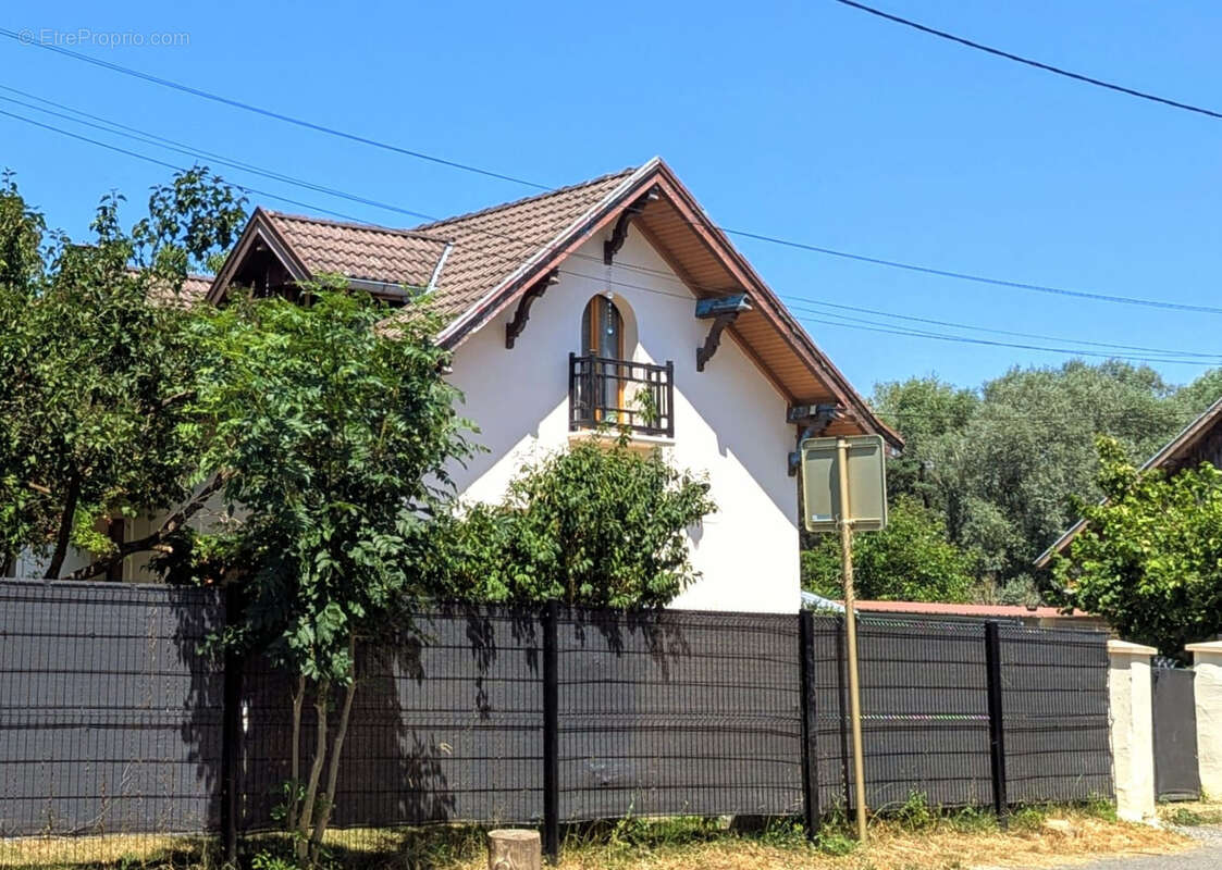Appartement à HAUTEVILLE-SUR-FIER