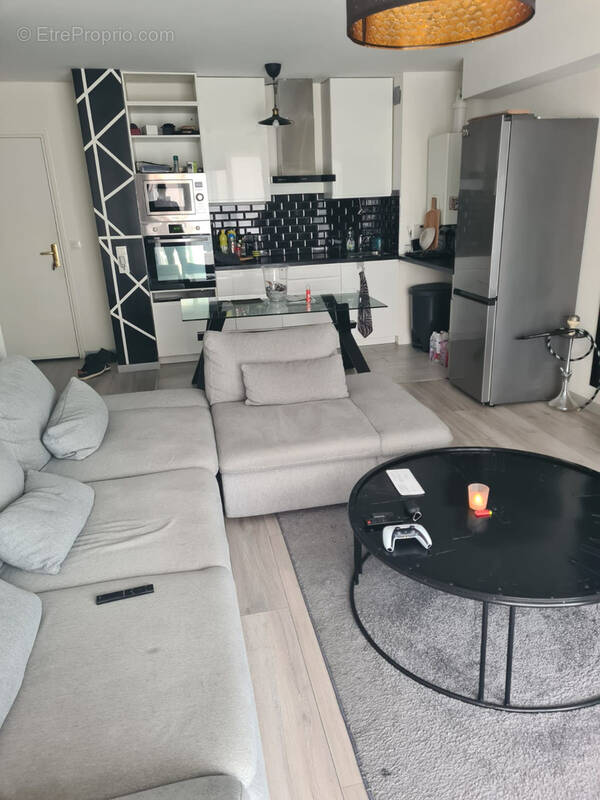 Appartement à FLEURY-MEROGIS