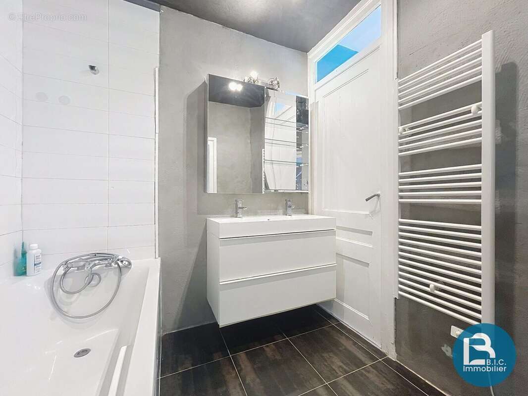 Appartement à LYON-7E