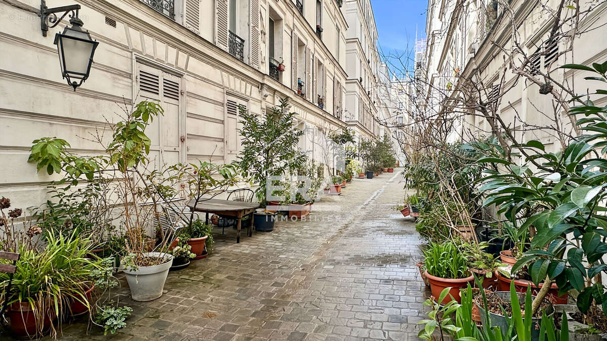 Appartement à PARIS-19E