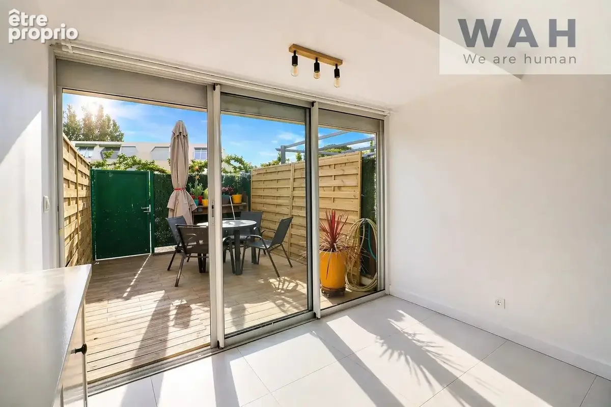 À vendre   T2 avec terrasse et parking - photo 3