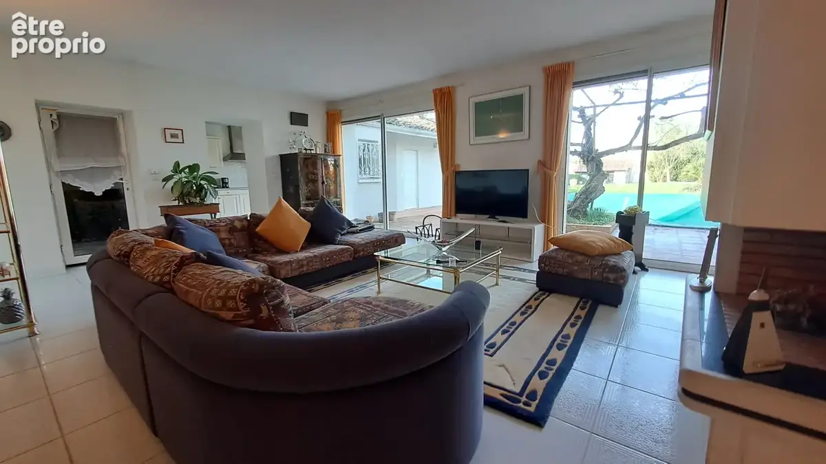 VILLA FAMILIALE D’EXCEPTION   Piscine 10×5, suite parentale XXL, garage indépendant... - photo 7