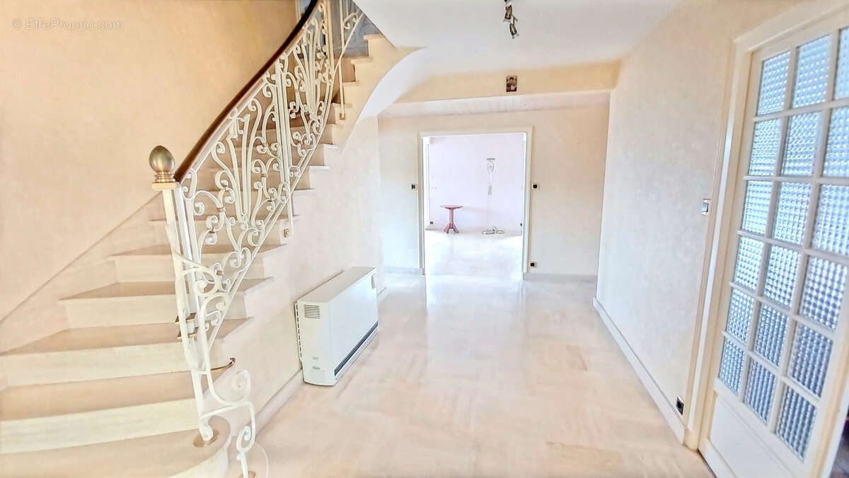 Maison à ROCHEFORT-EN-TERRE