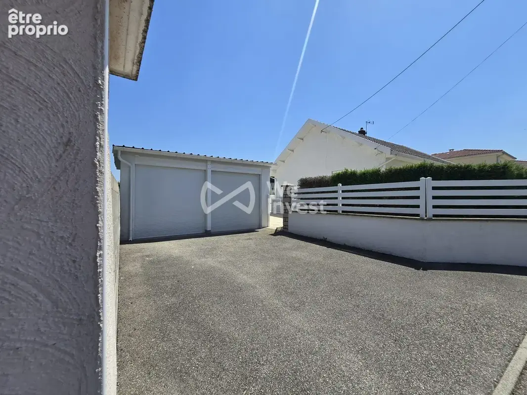 Maison 103 m² à Saint-Laurent-De-Mure  - photo 4