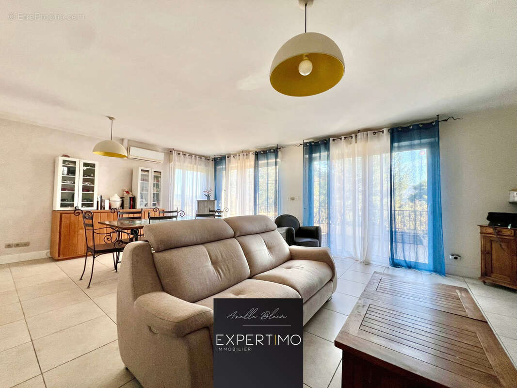 Appartement à MARSEILLE-12E
