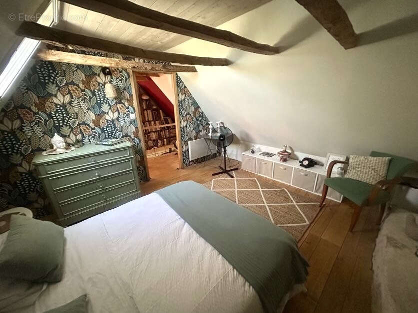 Maison à SAINT-CHELS