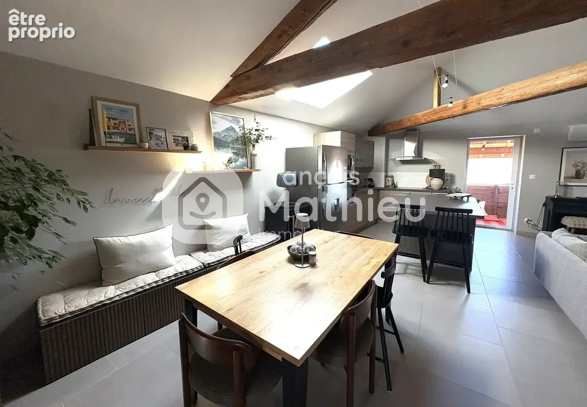 VILLENEUVE   Appartement T4 de 85 m2   3 chambres   Balcon et stationnement - photo 3