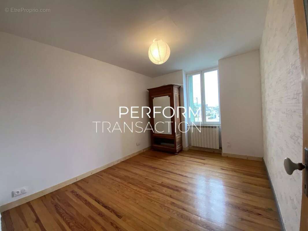 Appartement à LA MURE