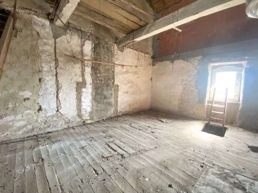 Maison à VILLENEUVE-MINERVOIS