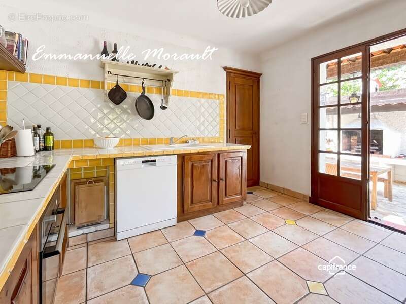 Maison à BAGNOLS-EN-FORET